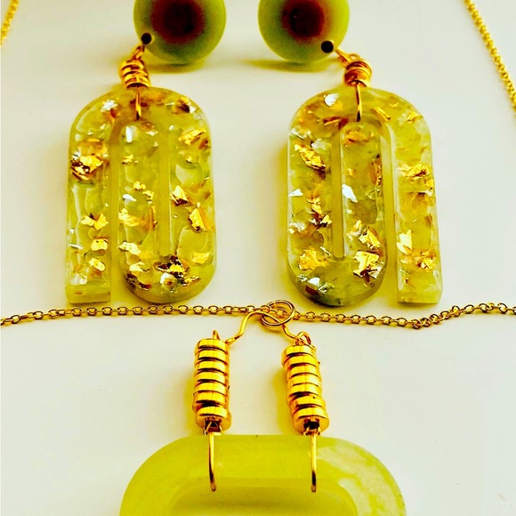 Kimberly - Picture 4 of 10